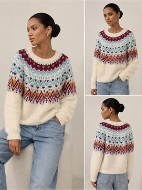 Time and Tru Cream Sweater with Multicolor Pattern